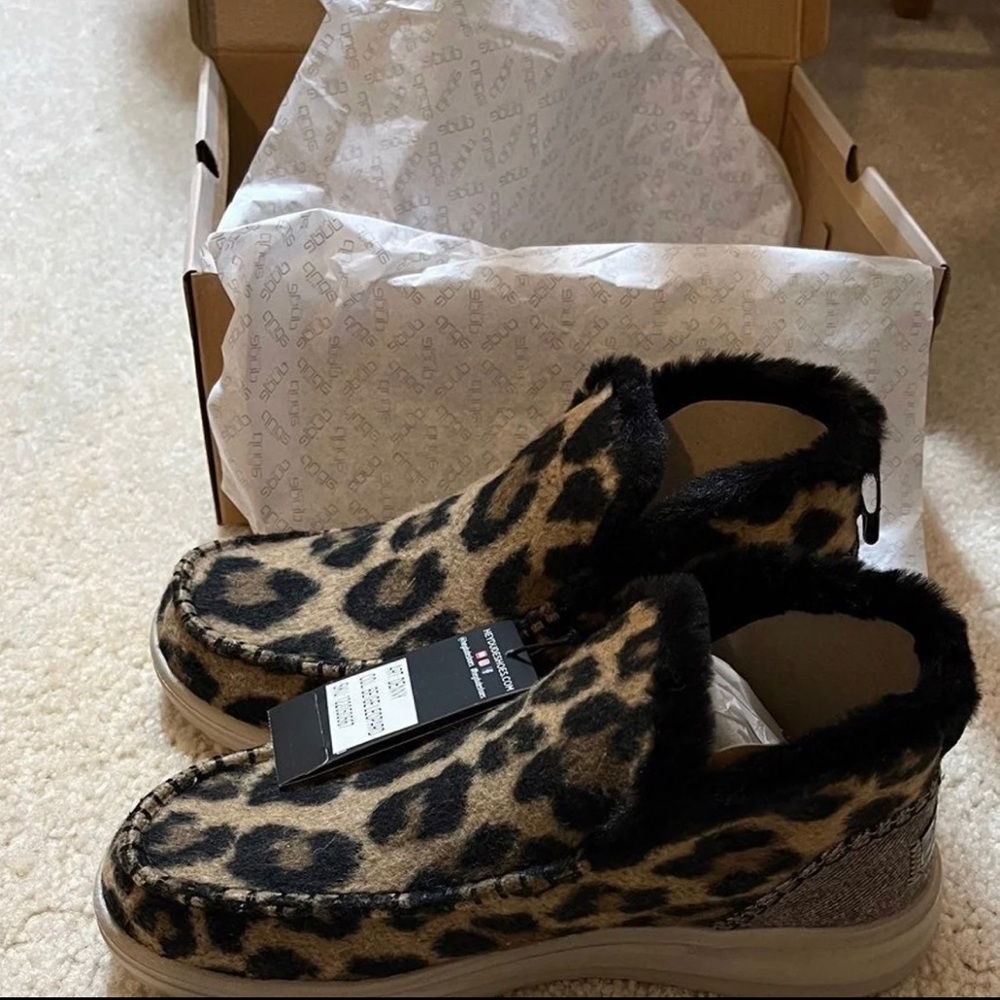 Hey Dude Denny Beige Leopard Boots Buckle Exclusive